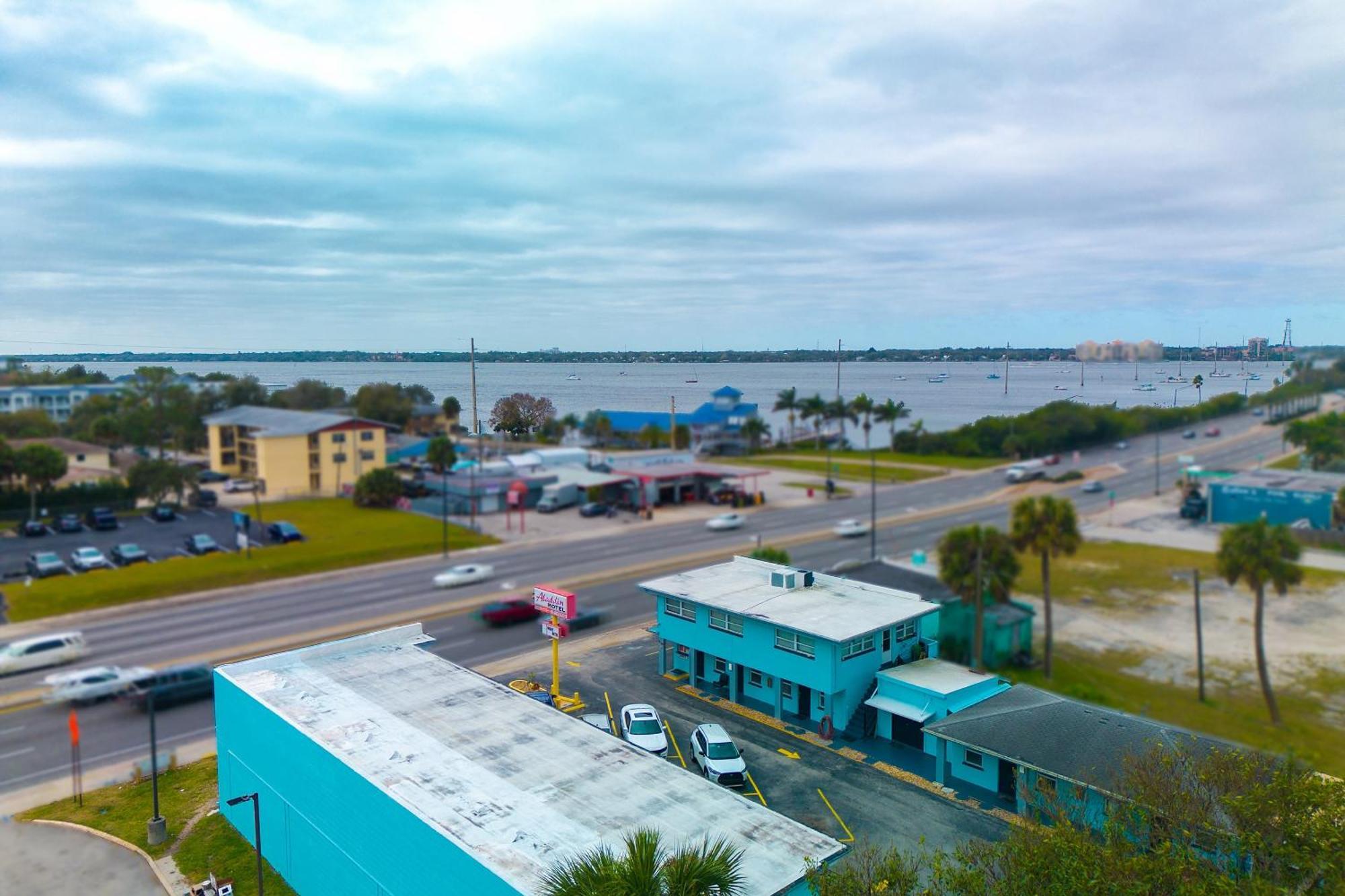 Aladdin Motel By Oyo Merritt Island Ngoại thất bức ảnh